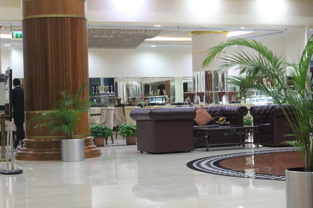 Grand Excelsior Hotel ชาร์จาห์ ภายนอก รูปภาพ